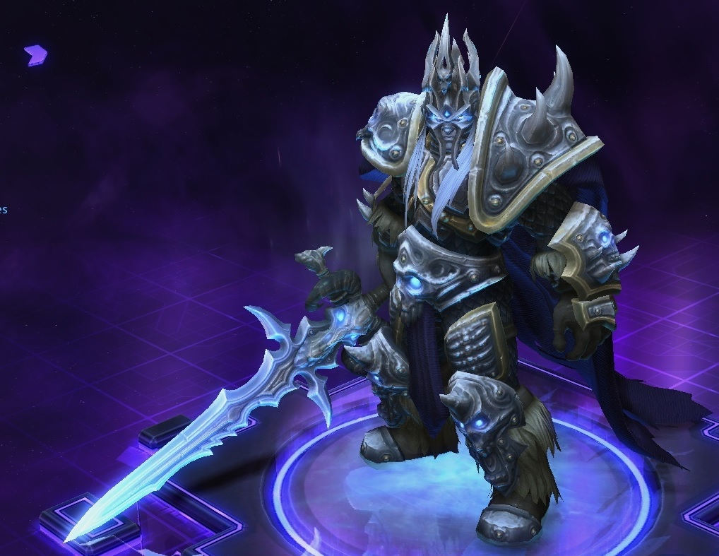what do you guys think of my Lich King cosplay? it doesn't look that big in  pictures but it's actually 7'2 : r/Blizzard